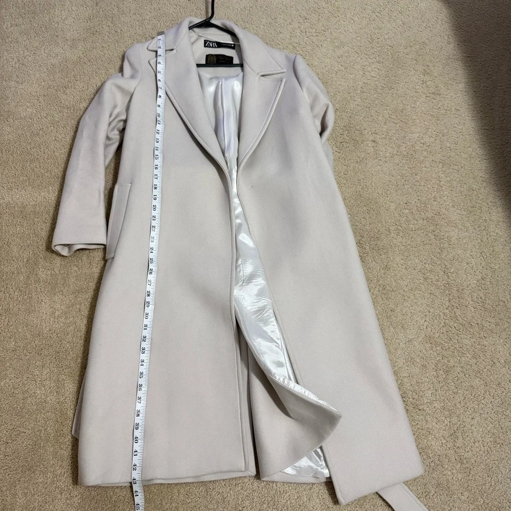 Zara premium quality beige wool coat with belt in size small